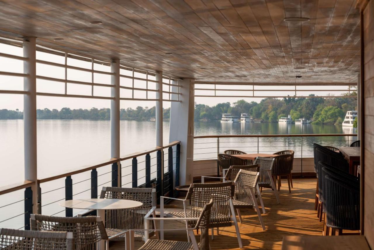 Radisson Blu Mosi-Oa-Tunya Livingstone Resort מראה חיצוני תמונה