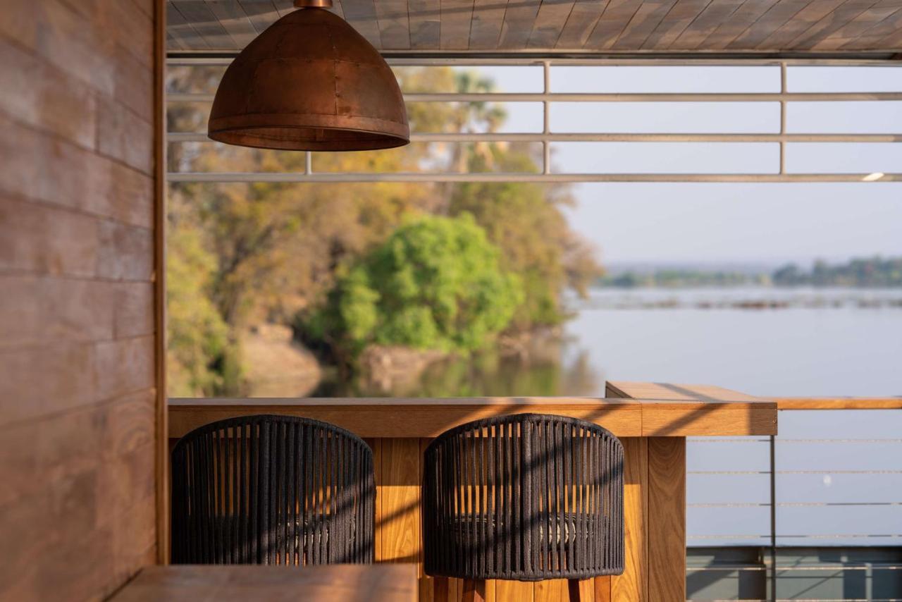 Radisson Blu Mosi-Oa-Tunya Livingstone Resort מראה חיצוני תמונה